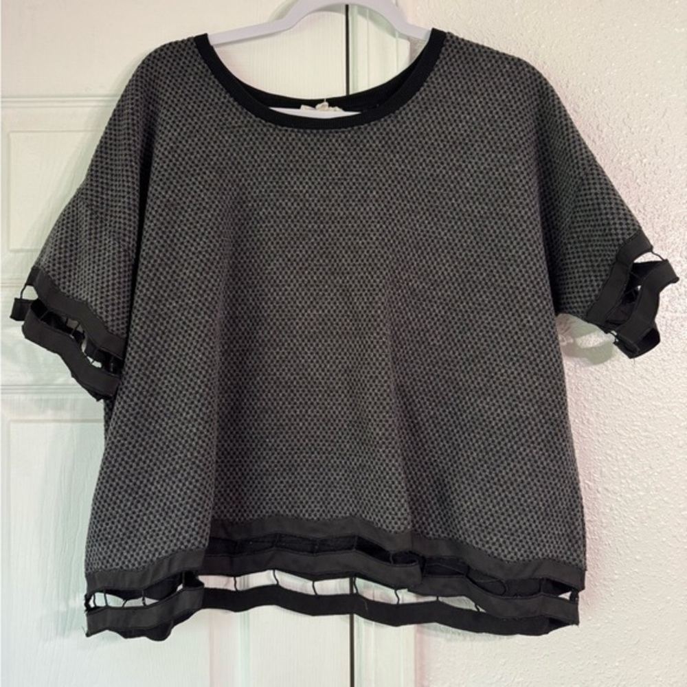 Hem & Thread Black and Gray Women's Top
